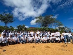 Peringatan Hari Lingkungan Hidup Sedunia, Kantor Pertanahan Melawi Lakukan Penanaman Pohon Serentak