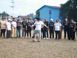 Sekda Paulus Buka Turnamen Sepak Bola Karang Taruna Cup 1