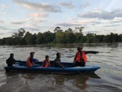 Penumpang Perahu Terbalik di Sungai Melawi Ditemukan Meninggal