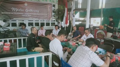 KPU Melawi Gelar Media Gathering, Sosialisasikan Tahapan Pilkada Serentak