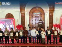 Menteri Nusron Serahkan 1.334 Sertipikat se-Banten