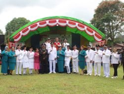 Inspektur Upacara Dilakoni Camat Saibun Sibarani, Kecamatan Belimbing Hulu Sukses Gelar Upacara Bendera HUT RI Ke-80 Tahun