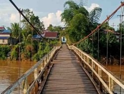 Jembatan Gantung Rusak, Camat Budiman: Sementara Ditutup untuk Pengendara Mencegah Kecelakaan
