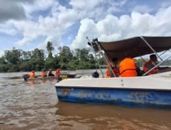Diduga Pemancing Hilang di Sungai Melawi, Tim Gabungan Lakukan Pencarian Sisir Lokasi