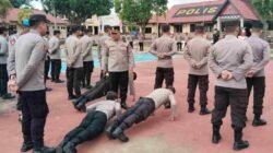 Kapolres Melawi Cek Disiplin dan Kesiapan Personel Saat Apel Pagi