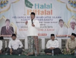 Hadiri Halalbihalal dan Penyerahan Sertipikat Tanah Wakaf PCNU Indramayu, Menteri Nusron Minta NU Berikan Kebermanfaatan bagi Masyarakat
