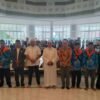 Bupati Melawi Serahkan Uang Saku dan Lepas CJH ke Pontianak