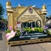 Melawi Tampilkan Miniatur Masjid Agung Juang, Mobil Hias Jadi Perhatian di Pawai MTQ Kalbar XXXIV