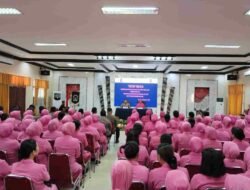 Kapolres Melawi Tatap Muka Bersama Bhayangkari dan Polwan, Tekankan Keharmonisan Keluarga serta Bijak Bermedia Sosial