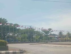 Suasana Kemerdekaan Mulai Terasa di Melawi, Umbul-umbul dan Bendera Merah Putih Berkibar