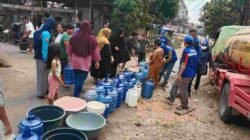 Kekeringan Mencekam Melawi, KPA Ciwanadri Pasok Air Bersih ke Sejumlah Desa